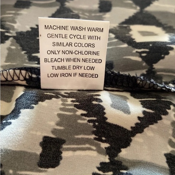 Notations Buttoned Long Sleeves Blouse Size XL - Picture 7 of 7